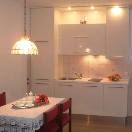 شقة Apartment Punat بونات