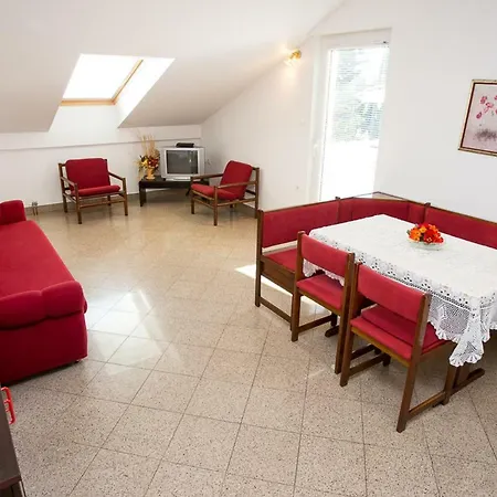 Apartment Punat * Punat
